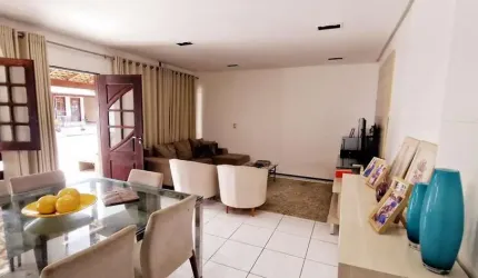Casa de condomínio no Cohajap com 3 quartos, sendo 2 suítes 130 Metros no Turim