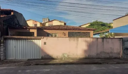 Casa a venda 3 quartos no bairro São Gerardo em perfeito estado de conservação.