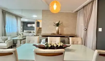 Casa em Condomínio 210 M², no Olho D'água, 4 Suítes a poucos M da Litorânea