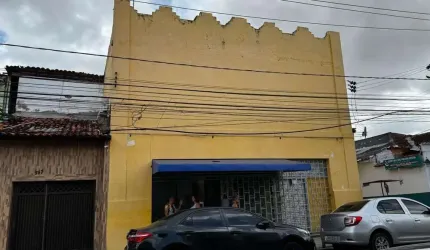 Predio comercial na rua do Passeio para venda