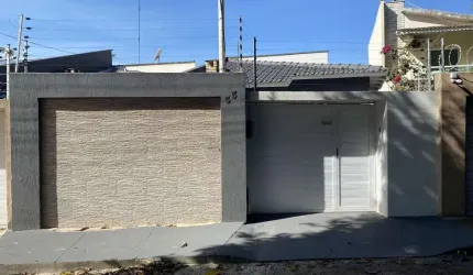 Casa com 03 quartos, 02 suítes e vaga para 02 carros - Aquiraz/Ce