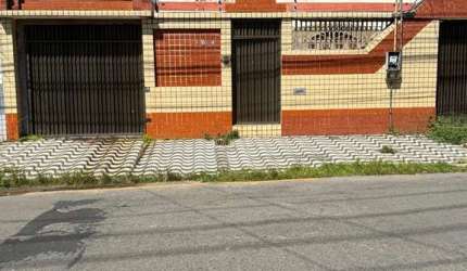 Casa na rua paparaubas