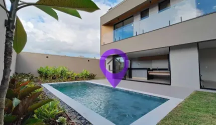 Casa com 3 suítes no Condomínio Las Palmas, 200m² construídos em Pouso Alegre. Destaques: piscina privativa, varanda gourmet e infraestrutura completa