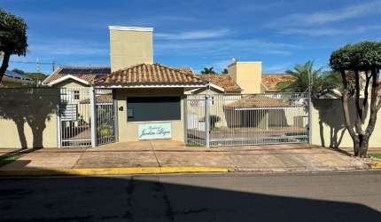 Sobrado Conforto e Sofisticação em Condomínio Fechado no Bairro Jd Bela Vista!