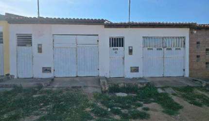 Casa 92.6m², 2 dormitório(s), 1 vaga(s) na garagem - , IACU BA