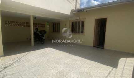 Encontre sua casa dos sonhos em Tabuleiro dos Oliveiras - Itapema! Com 120m², 3 dormitórios