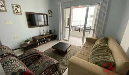Apartamento aconchegante na meia praia