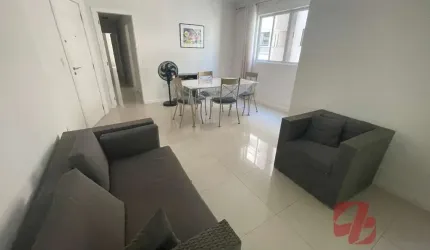 Apartamento  em Meia Praia  -  Itapema