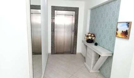 Apartamento em Meia Praia  -  Itapema