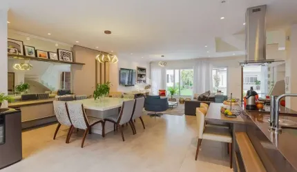 Excelente casa no condomínio Iguaçu no bairro planejado Ecoville!