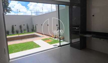 Casa com 3 quartos à venda na Rua 9, Itamaraty, Anápolis, 160 m2 por R$ 650.000