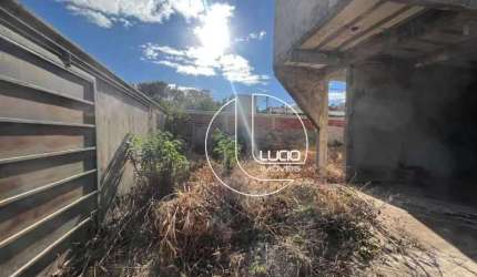 Casa com 4 quartos à venda na Rua S-071, Anápolis City, Anápolis, 420 m2 por R$ 490.000