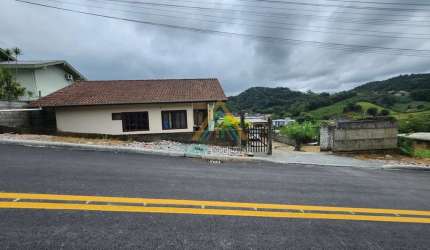 Casa com 7 quartos à venda no Ribeirão Areia, Pomerode , 220 m2 por R$ 690.000