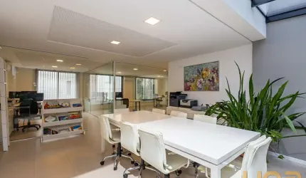 Casa Comercial e Residencial no Bom Retiro - Curitiba/PR