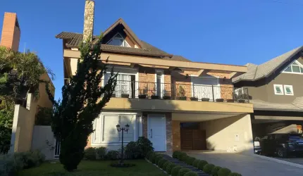 Casa em condominio em SANTA FELICIDADE com 300m²
