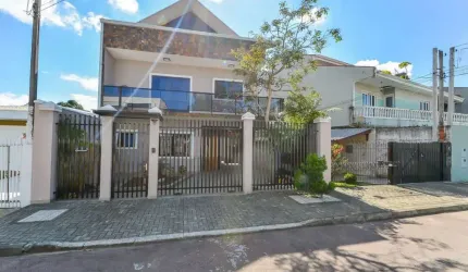 Sobrado com 4 dormitórios à venda, 490 m² por R$ 1.300.000,00
