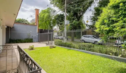 CASA RESIDENCIAL NO BIGORRILHO TÉRREA