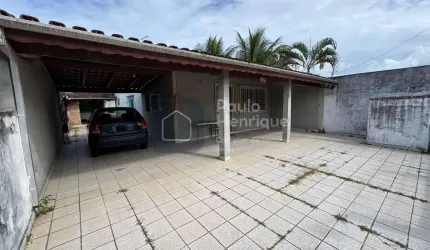 Casa com Edícula à Venda na Praia das Palmeiras