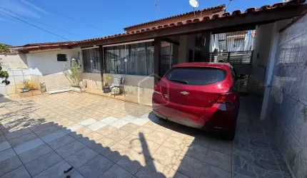 Casa com 06 Quartos na Praia das Palmeiras