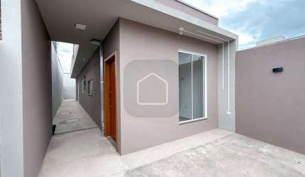 Casa Nova à Venda no Golfinho