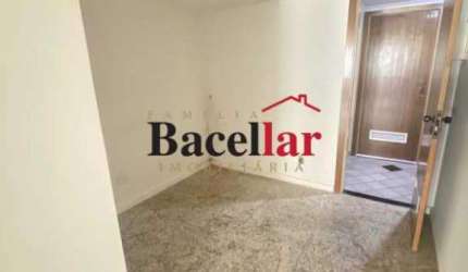 Sala comercial à venda na Rua General Roca, Tijuca, Rio de Janeiro, 40 m2 por R$ 199.000