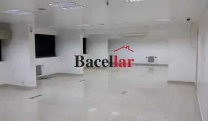 Sala comercial para alugar na Rua Uruguaiana, Centro, Rio de Janeiro, 276 m2 por R$ 5.900