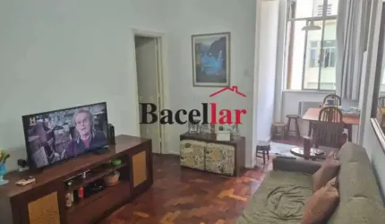 Apartamento com 2 quartos à venda na Rua Guapeni, Tijuca, Rio de Janeiro, 60 m2 por R$ 379.999
