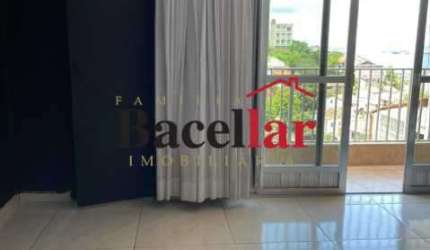 Casa com 2 quartos à venda na Rua Conceição da Feira, Pitangueiras, Rio de Janeiro, 300 m2 por R$ 900.000