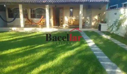 Casa com 2 quartos à venda na Rua Santa Catarina, Praia Seca, Araruama, 160 m2 por R$ 380.000