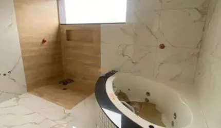 Sobrado com 3 dormitórios à venda, 175 m² por R$ 1.299.000,00 - Iguaçu - Araucária/PR