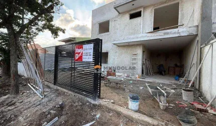 Sobrado com 3 dormitórios à venda, 105 m² por R$ 741.000,00 - Cachoeira - Araucária/PR