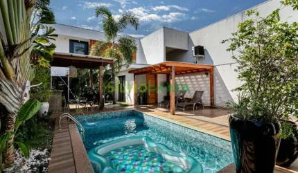 CASA ASSOBRADADA COM PISCINA DE 20M