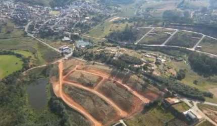 Condomínio com Lazer e Lago em PEDRA BELA | LOTES a partir de 250m² | Pagamento Facilitado