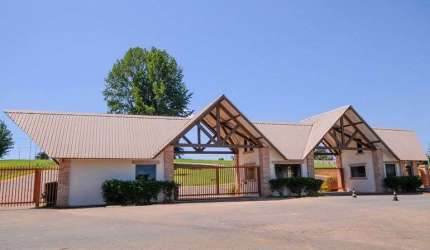 TERRA CAXAMBU | Lotes a partir de 1000m² | Clube completo e Lagos | Facilitado | Consulte