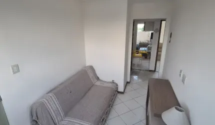Alugo Apartamento com 2/4 condomínio fechado na Estrada do Coco, Lauro de Freitas BA
