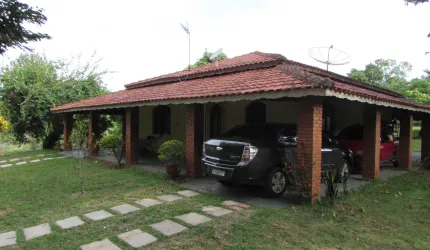 Chácara com 3 casa à venda em São Pedro/SP. Direto com o proprietátio.