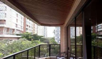 Apartamento para venda tem 200 metros quadrados com 3 quartos em Embaré - Santos - São Paulo