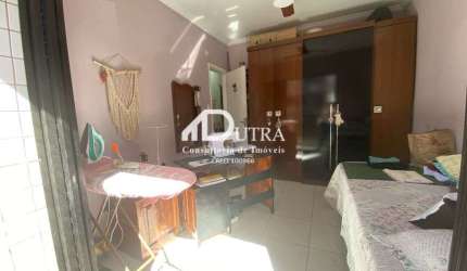 Apartamento com sacada para venda possui 60 metros quadrados com 3 quartos em Embaré - Santos