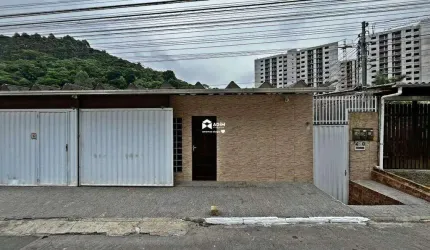 Aluguel anual no Bairro Fazenda - Apartamento 1 quarto, mobiliado, sem vaga na Fazenda- Itajaí/SC
