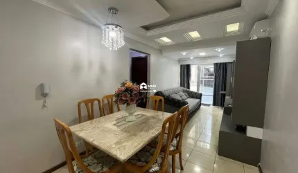 Aluguel anual: Apartamento de 2 quartos, com ampla sacada em Balneário Camboriú.