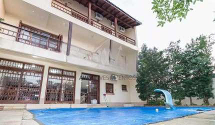 Awm Aluga Casa 04 dormitórios, Bairro Vila Ipiranga, Porto Alegre - CA242