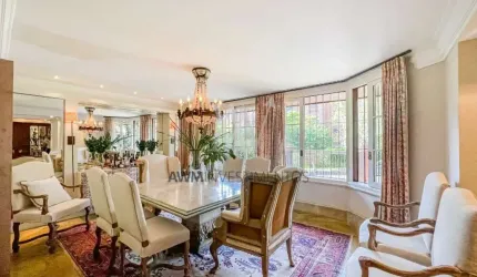 Awm Vende Casa no Bairro Chácara das Pedras em Porto Alegre - CA124