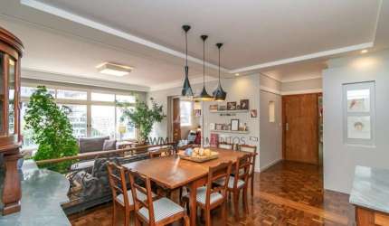 Awm Vende Apartamento 03 dormitórios, sendo 01 suíte no Bairro   Moinhos  De Vento, Porto Alegre - AP543