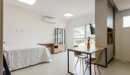 Apartamento Studio 100% Mobiliado para alugar ao lado da UFSC! Só chegar com as roupas
