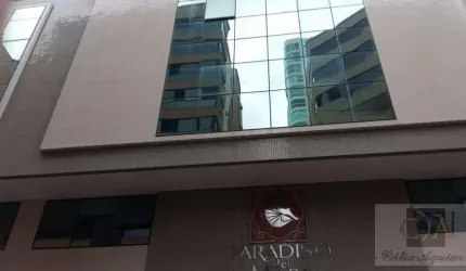 Apartamento para Temporada em Itapema, Meia Praia, 3 dormitórios, 3 suítes, 4 banheiros, 2 vagas