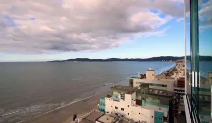 Apartamento para Temporada em Itapema, Meia Praia, 3 dormitórios, 3 suítes, 4 banheiros, 2 vagas