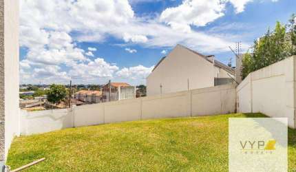 Ideal para Casa Contemporânea! Terreno em Declive – Condomínio em Curitiba