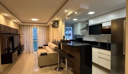 DIRETO COM O PROPRIETÁRIO: Lindo apartamento reformado, em andar alto!