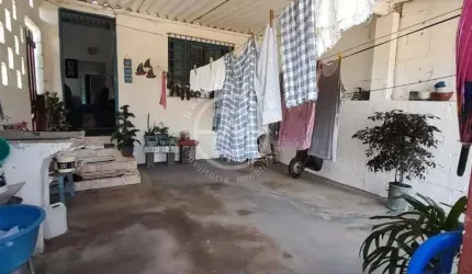 Casa para Venda em Peruíbe, Estância São José, 2 dormitórios, 1 banheiro, 2 vagas
