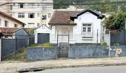 Casa com 3 dormitórios à venda, 112 m² por R$ 600.000,00 - Jardim Glória - Juiz de Fora/MG